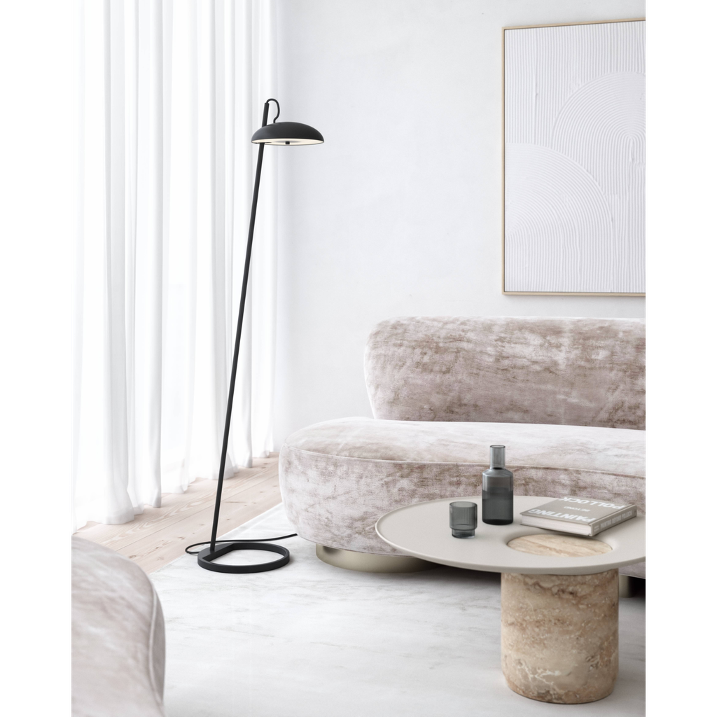 Versale Stehlampe Ambiente3